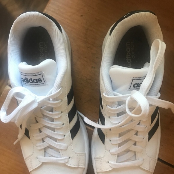 Adidas Women’s grand court sneaker - Picture 2 of 5